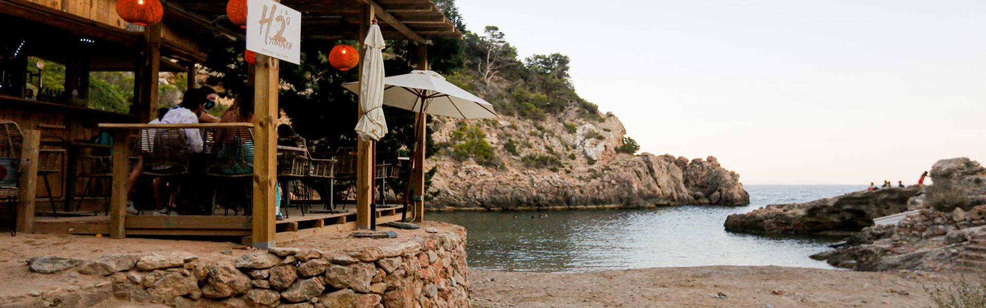 The wooden installation blends into the landscape. Photo: Toni Escobar