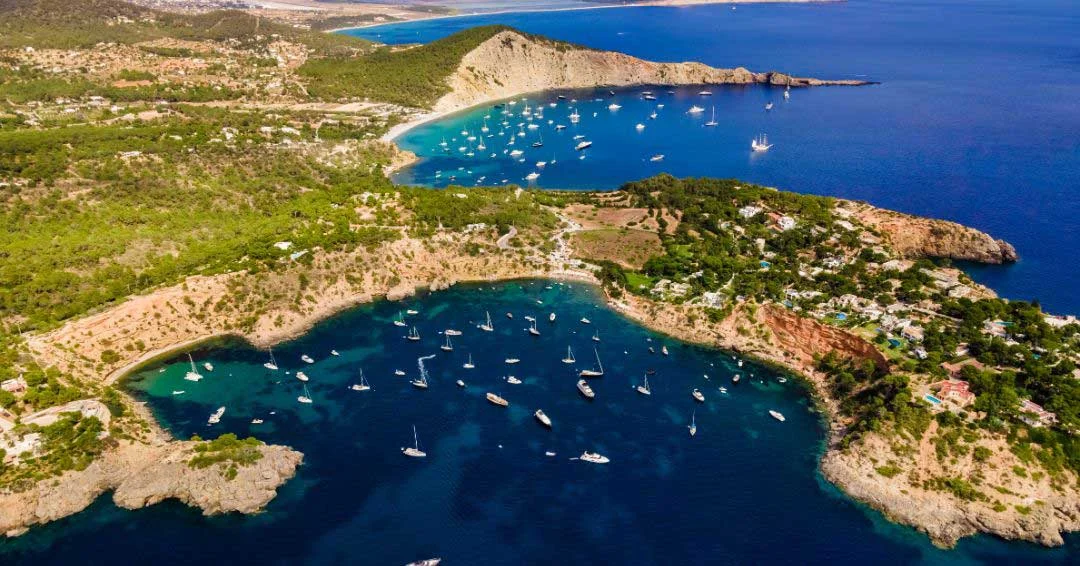 Diving, Nautical Sports, Snorkelling, Water Sports &Ndash; Cala Jondal Sandless Beaches &Ndash; Living Ibiza