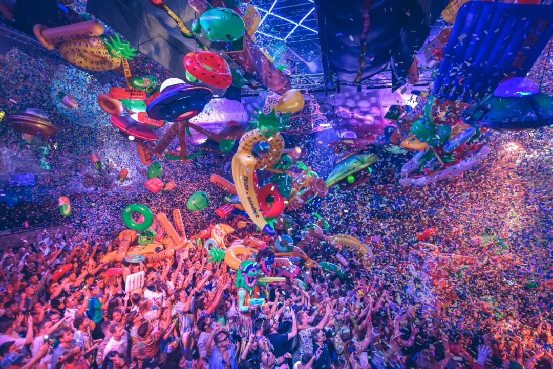 Elrow Chinese Row Year