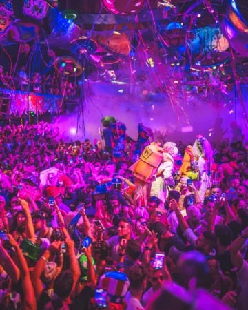 Elrow closing party