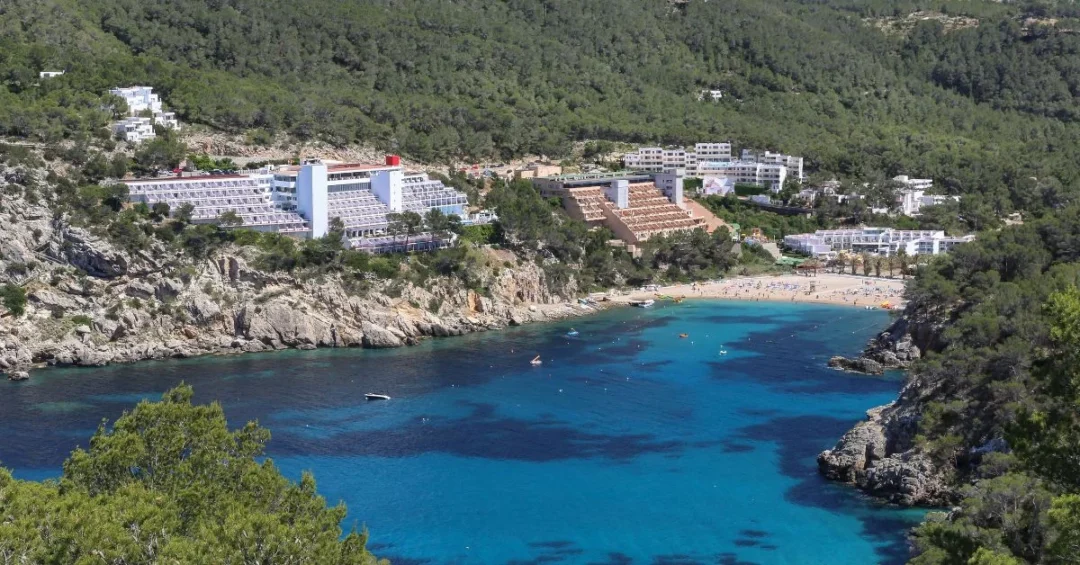 Nautical Sports, Snorkelling &Ndash; Port De Sant Miquel Beach 1 &Ndash; Living Ibiza