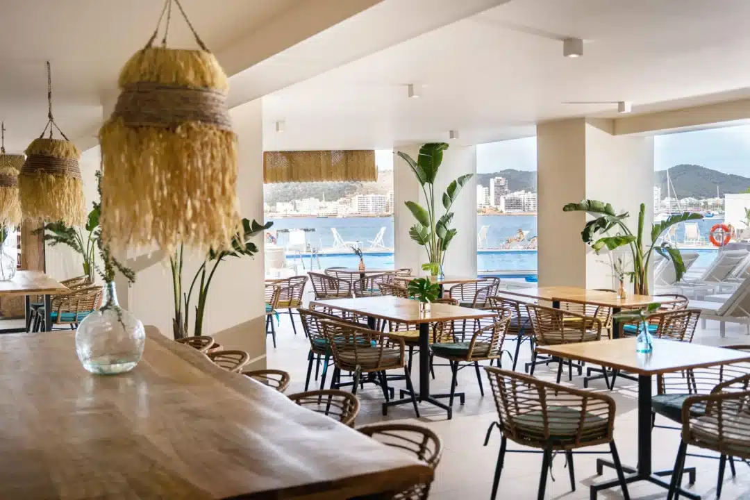 Hotel &Ndash; 225Innsideibiza Breeza Restaurant &Ndash; Living Ibiza