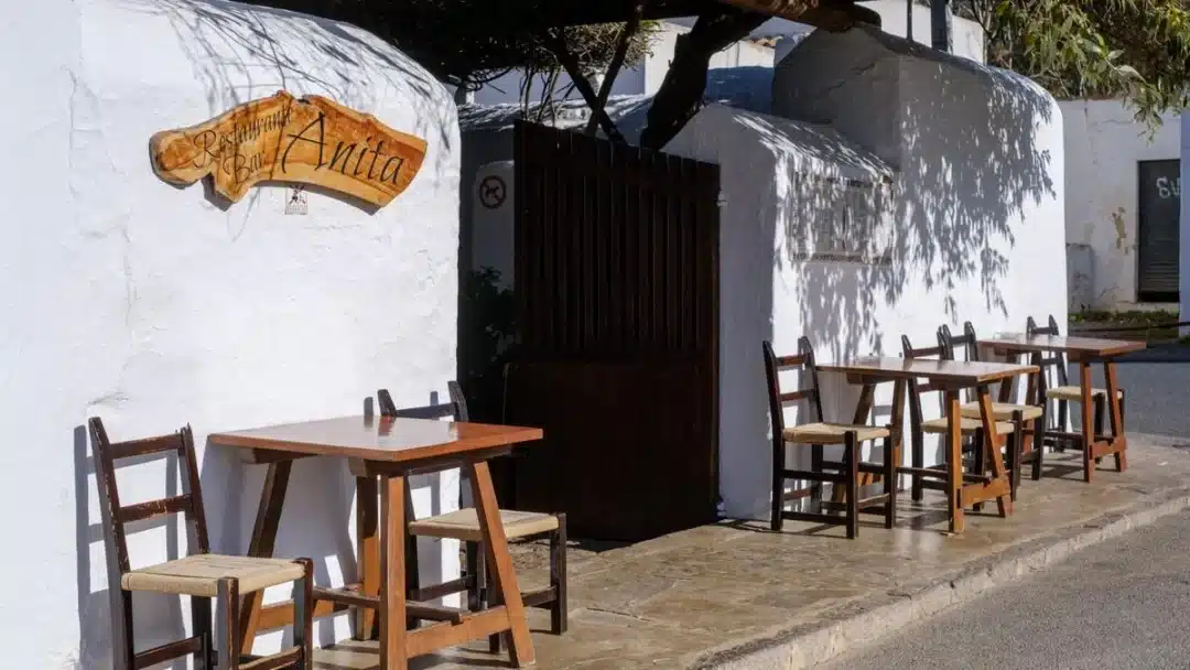 Bar anita Sant Carles Ibiza (1)