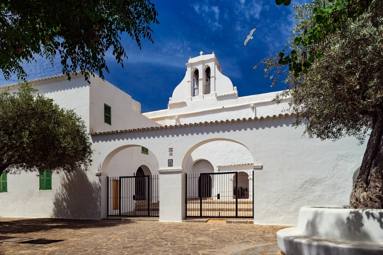 &Ndash; Iglesia Sant Antoni Istock &Ndash; Living Ibiza