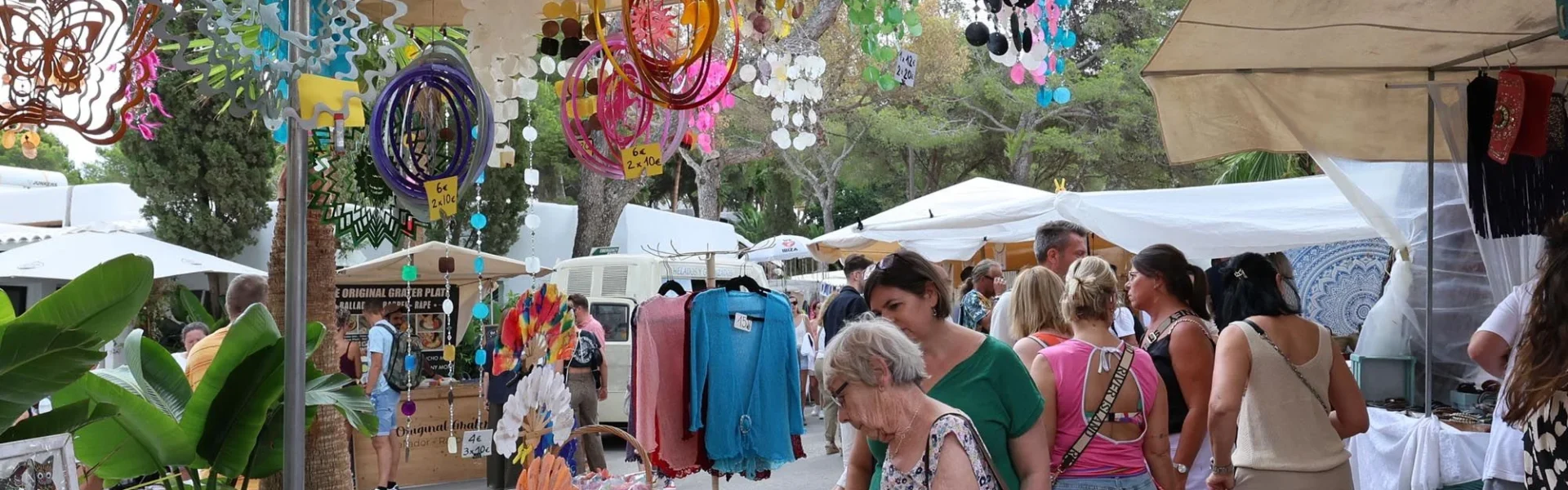 Las Dalias hippy market