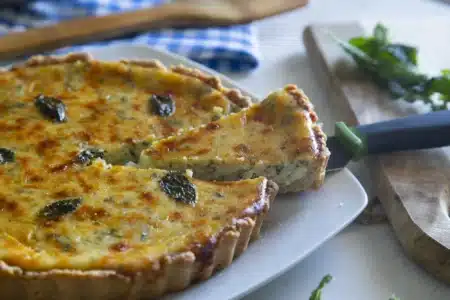 Flaó ibicenco recipe: how to make Ibiza’s traditional (and delicious) cheesecake step by step