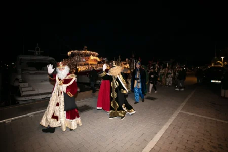 Experience the magic of the Three Kings Parade in Santa Eulària in 2025