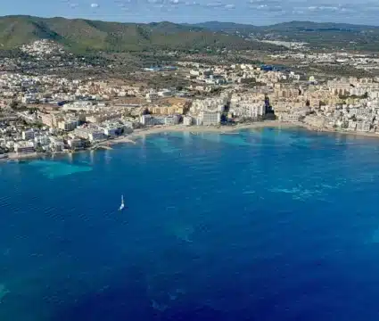 Watch this video to know how to avoid a holiday disaster in Ibiza: 4 signs your rental may be illegal