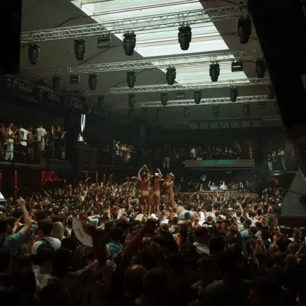 Amnesia Ibiza bids farewell: the famous club says goodbye with a trip into Wonderland