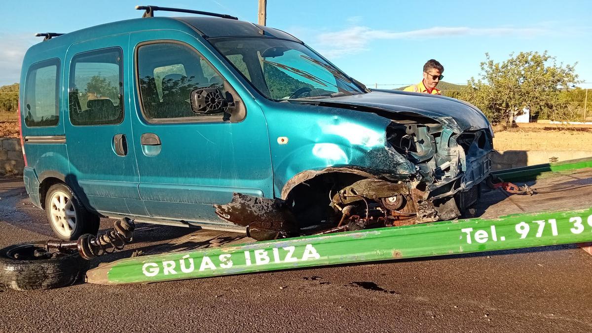 La furgoneta siniestrada.