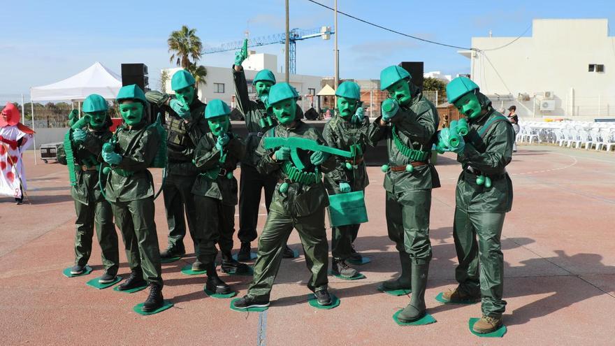 Una comparsa en la rúa de Formentera