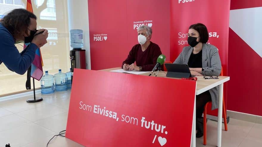 The PSOE proposes bus transportation should be free for everyone in Ibiza