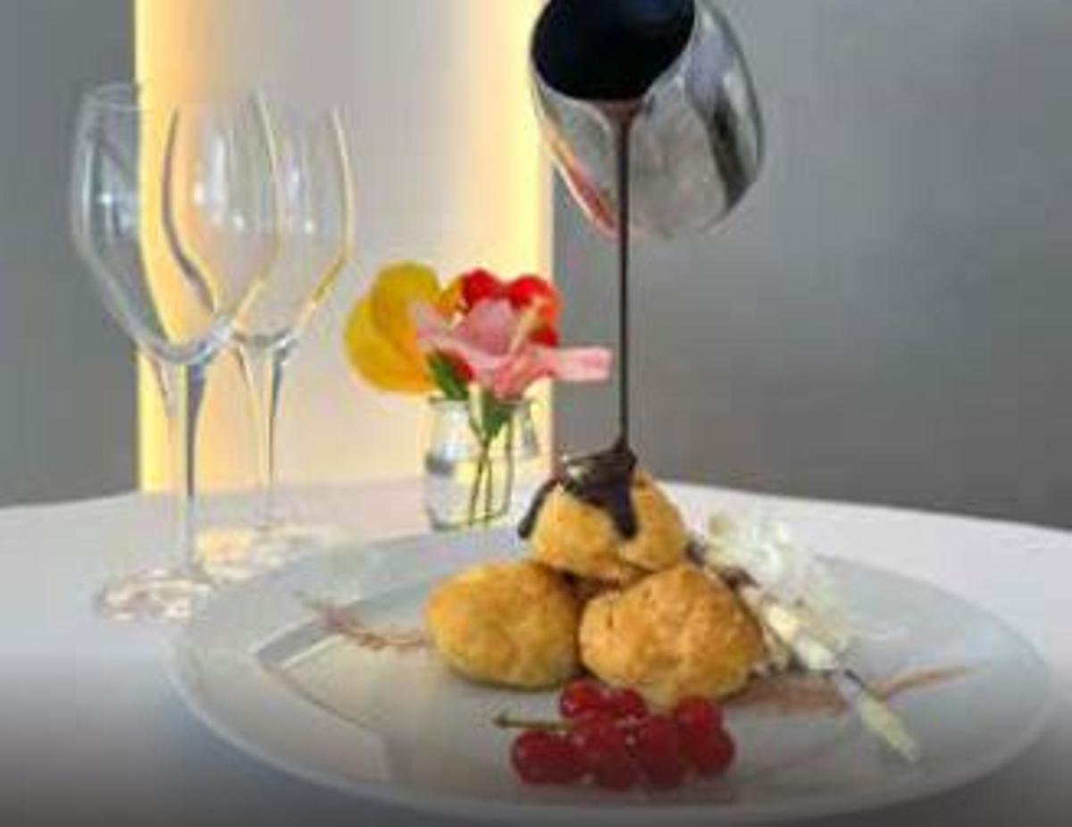 Profiteroles de restaurante Pitiuso