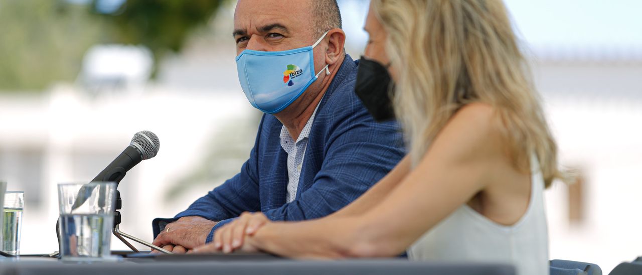 Consell de Ibiza advocates "a legislative change" to put an end to illegal festivities