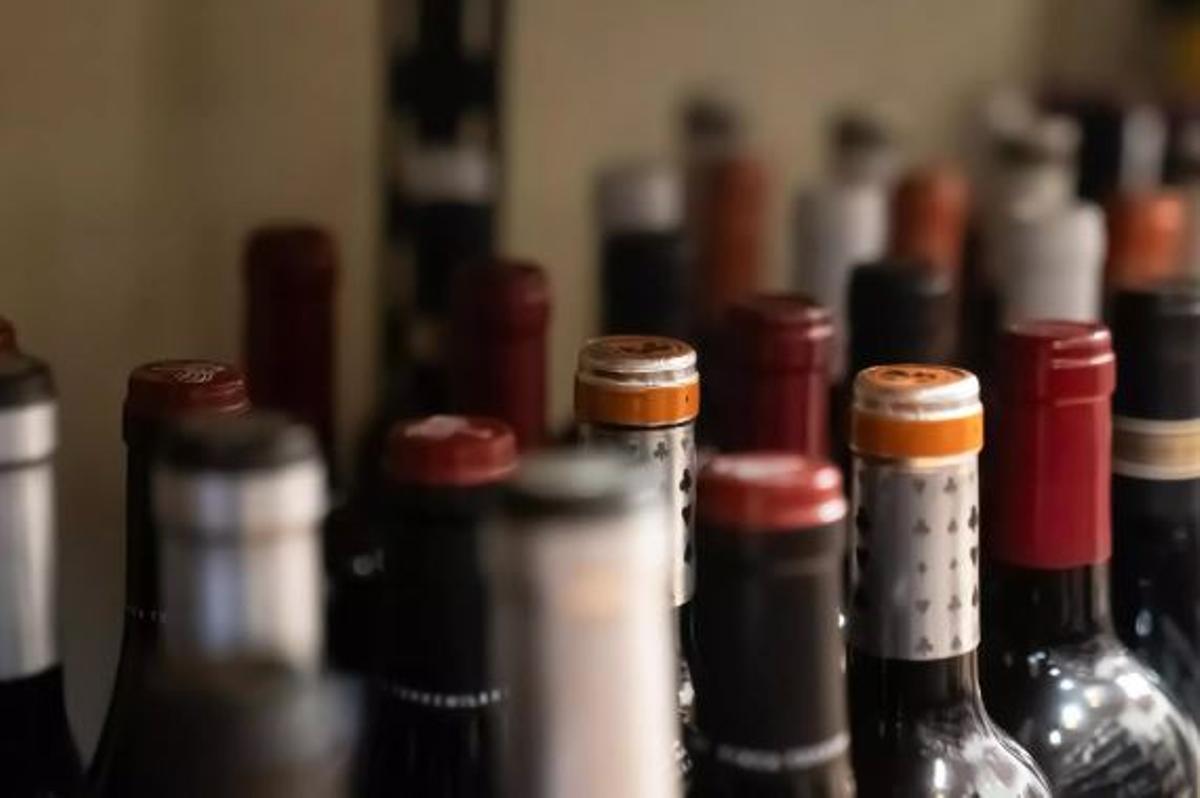 Archivo - Varias botellas de vino / David Zorrakino - Europa Press - Archivo