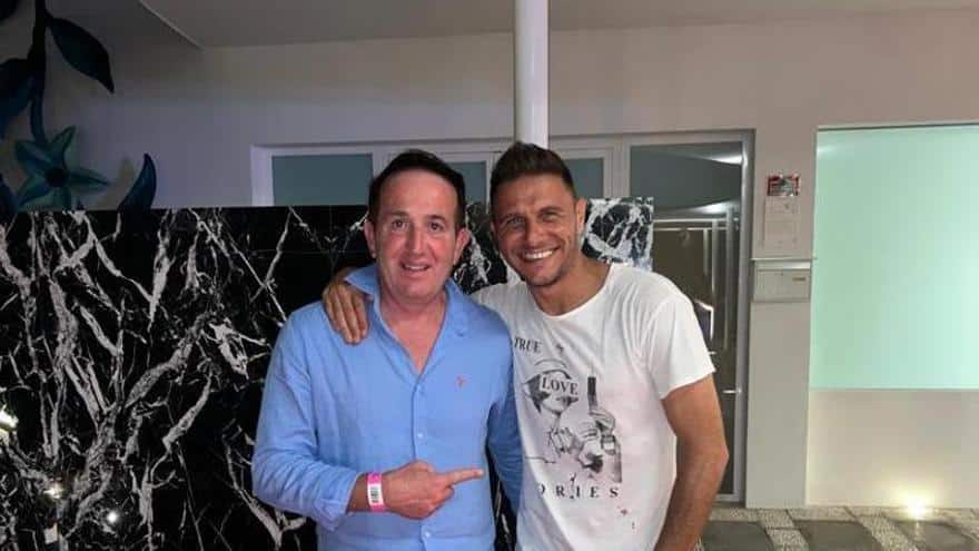 Joaquín, Lato and Álex Baena, first class soccer at Usuhaïa Ibiza Beach