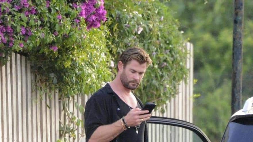 Chris Hemsworth and Elsa Pataky, partying in Ibiza