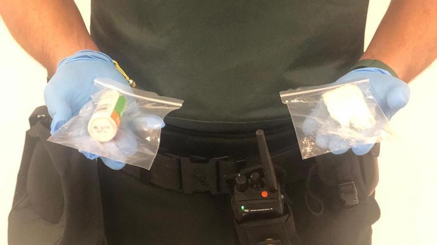 Troubled” passenger arrested with 25 grams of cocaine and 33 grams of ketamine on flight from Birmingham to Ibiza