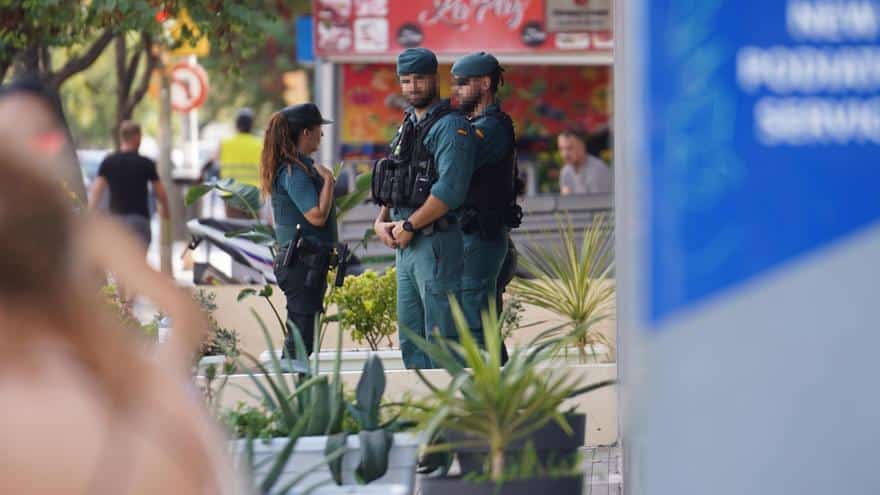 Several arrests and searches in the macro drug operation of the Guardia Civil in Ibiza