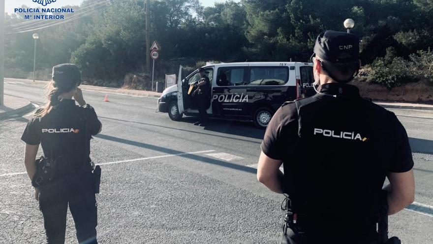 Four people arrested with 100 grams of pink cocaine during a roadblock in Ibiza