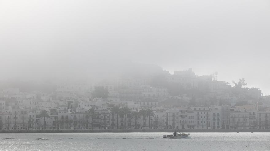 The weather in Ibiza and Formentera: fog and low temperatures alert