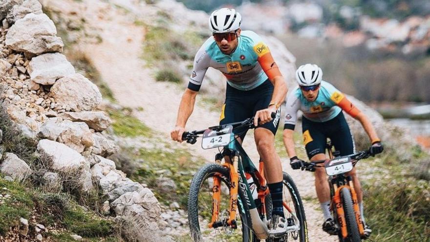 The cyclist who lives in Ibiza and has two jobs: “I am a happy freelancer”