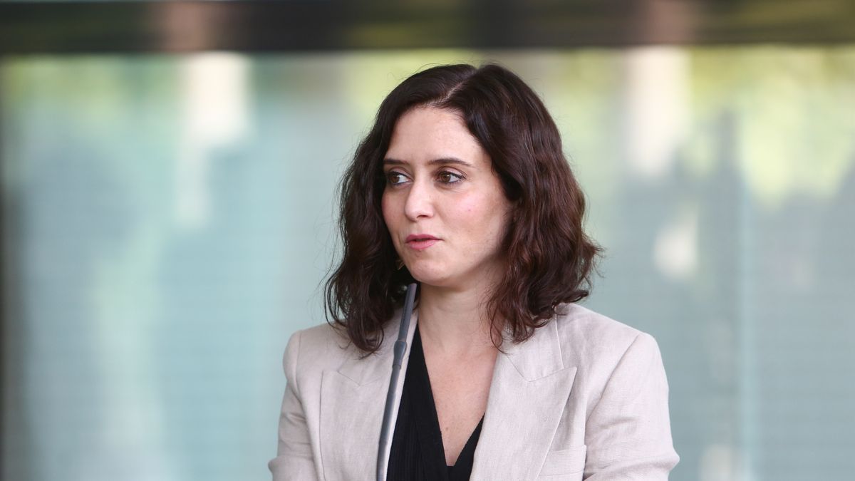 Díaz Ayuso: "I just wanted to get to Ibiza and put on my flip-flops".