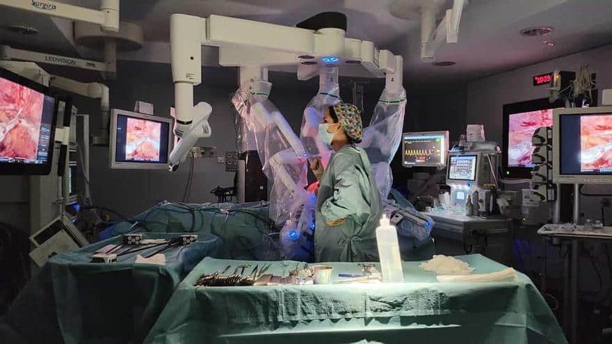 The Da Vinci robot at the Polyclinic performs more than 100 operations in eight months