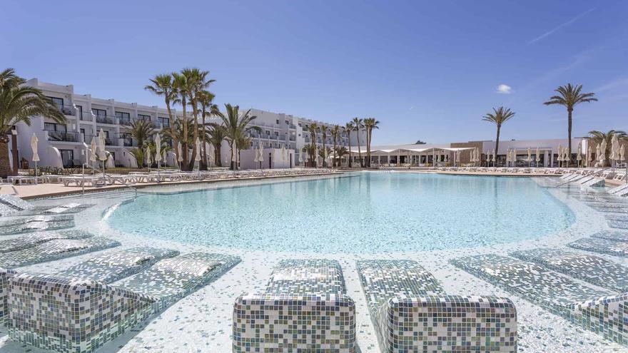 Two Ibiza groups on Forbes’ list of leading hoteliers in 2024