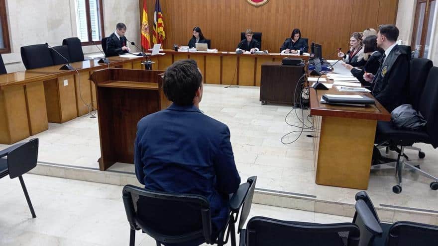 One accused of raping a tourist on a boat in Cabrera: “She was enjoying herself”.