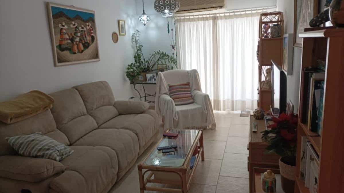 Opportunity: Two-bedroom apartment completely renovated in Ibiza