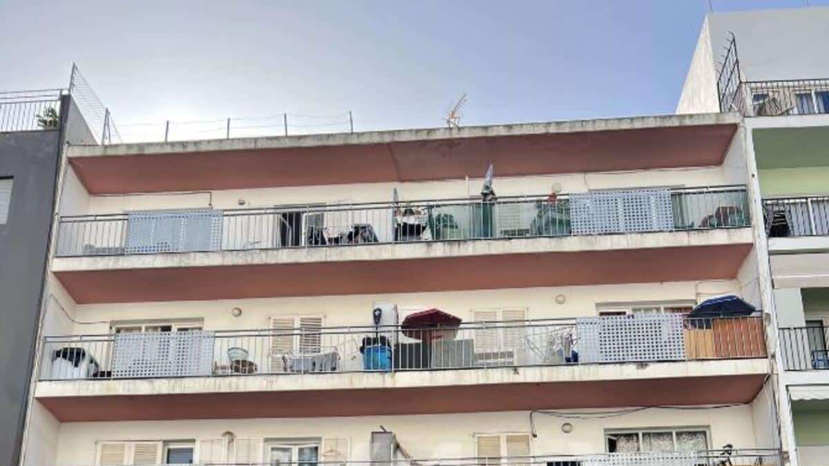 For sale entire and inhabited building in the center of Ibiza including a discotheque