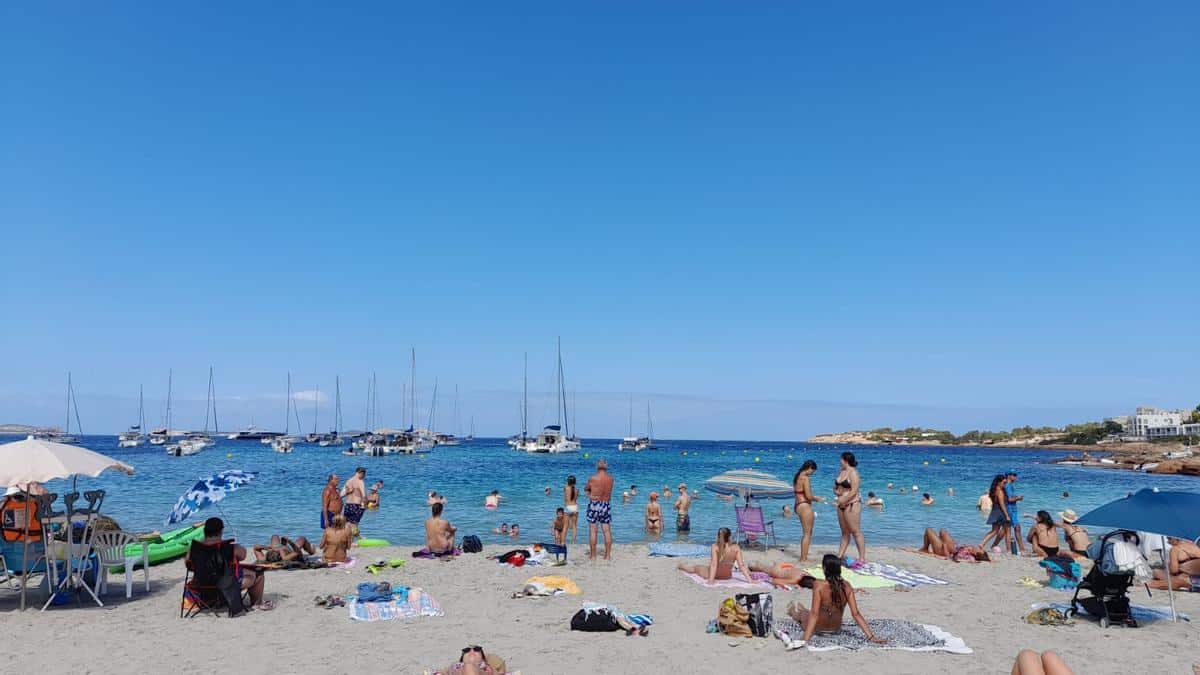 More than 10 beaches in Ibiza and Formentera become smoke-free areas