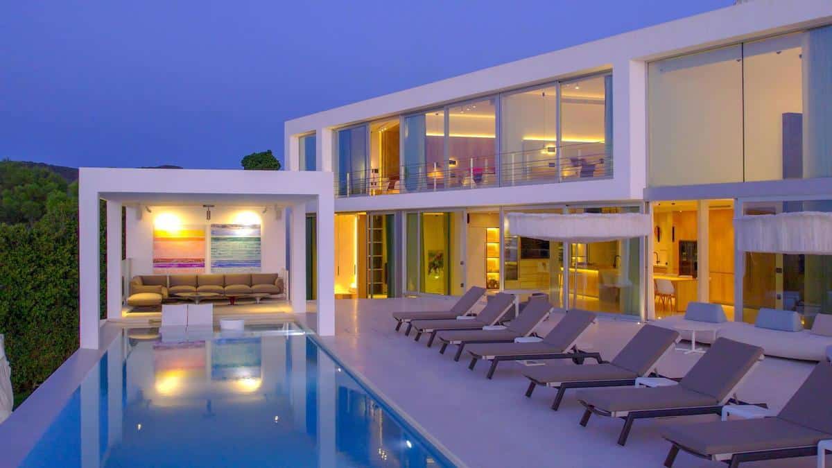 LUXURY IN IBIZA