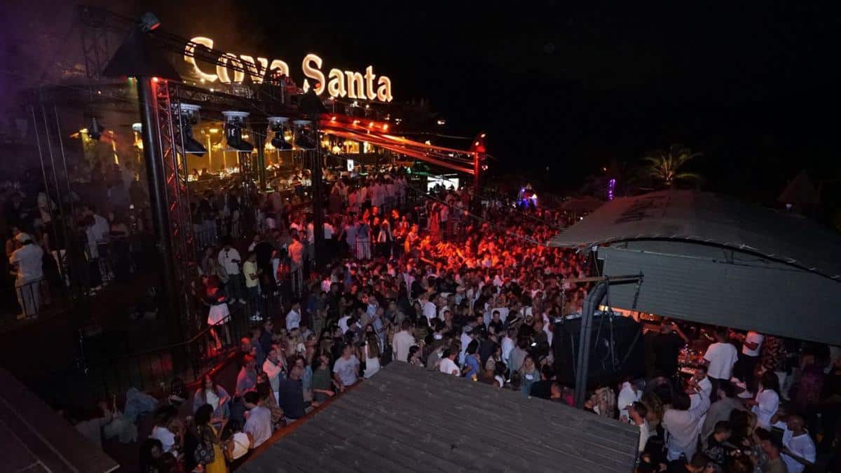 A varied musical journey through the mysticism of Cova Santa