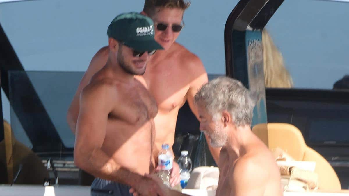 ZAC EFRON IBIZA