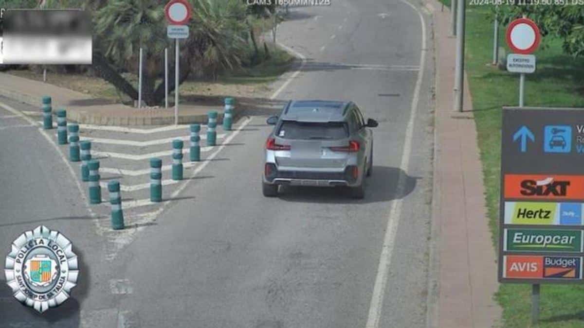 25,000 drivers fined this year for accessing Ibiza airport in the wrong lane