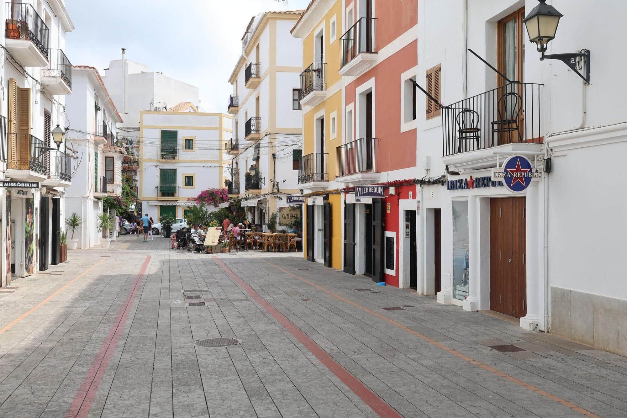 Panic and rush in Ibiza due to a shooting: “Chairs, tables and cutlery were blown up”