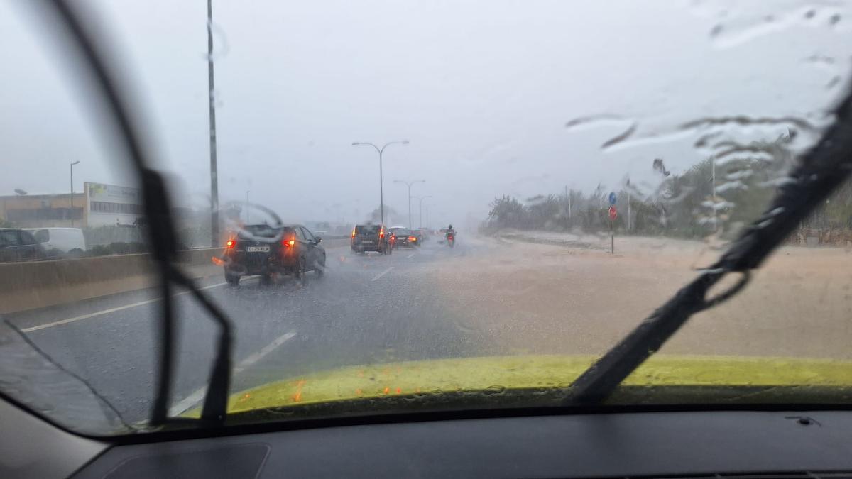The Aemet warns of heavy rain and hail in Ibiza