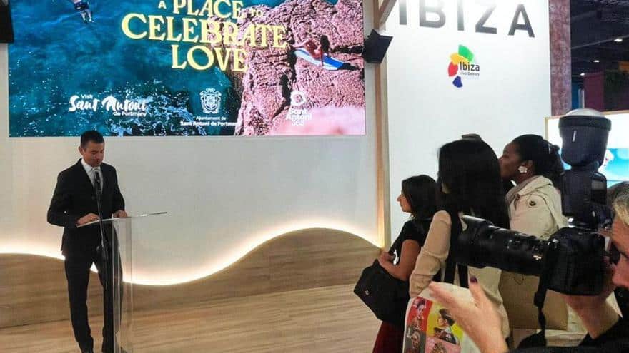 Sant Antoni sells itself in the British capital as the destination of love