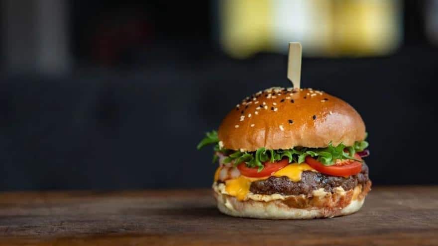 Two hamburgers from Ibiza compete to be the best in Spain