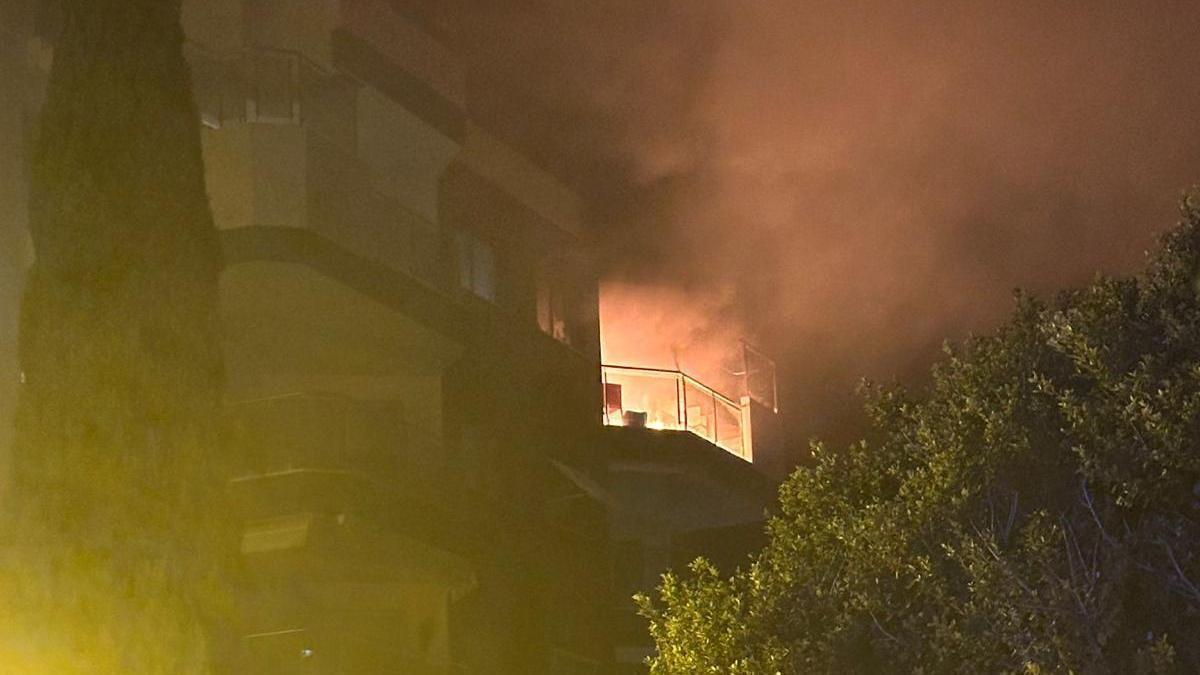 New information about the fire in Santa Eulària: the victim has been transferred to Madrid in critical condition