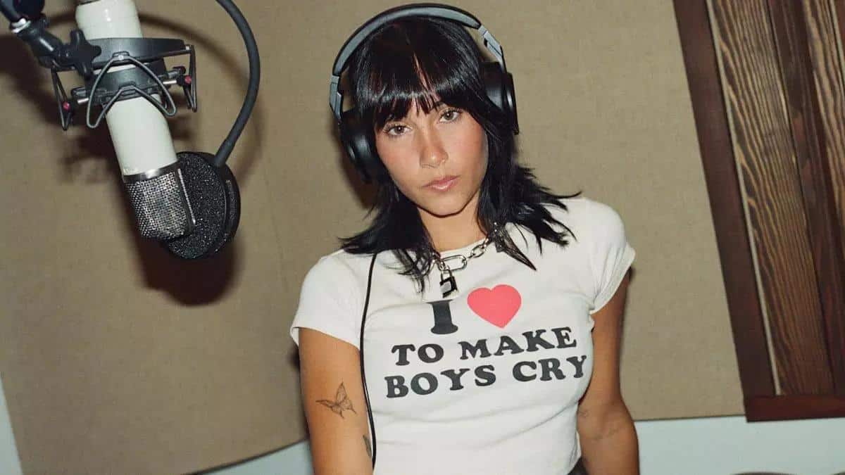 Aitana tells Broncano how she met Vinicius in Ibiza