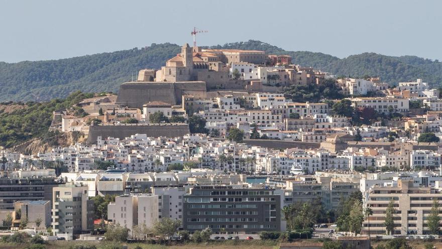 More than a hundred hotels for sale in the islands