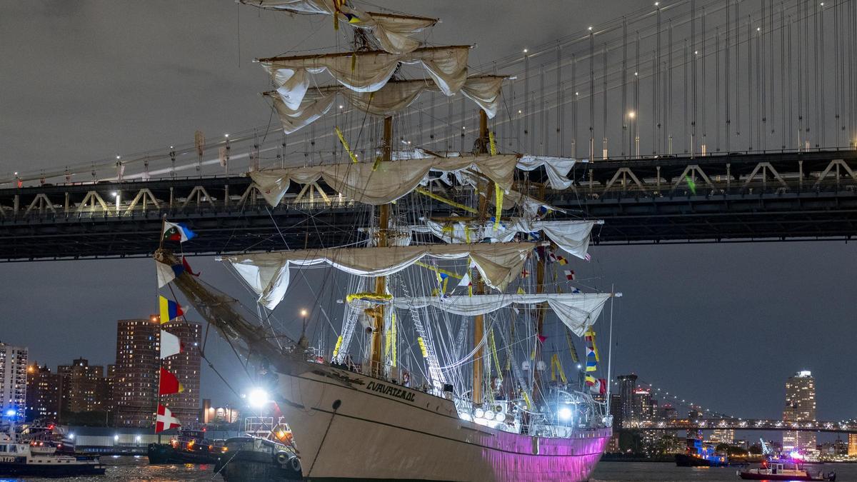 Mexican Navy sailboat that crashed into Brooklyn Bridge was in Ibiza