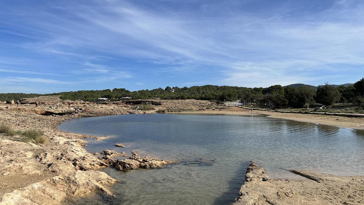 Two Ibiza beaches stand out among the 50 most popular in Spain