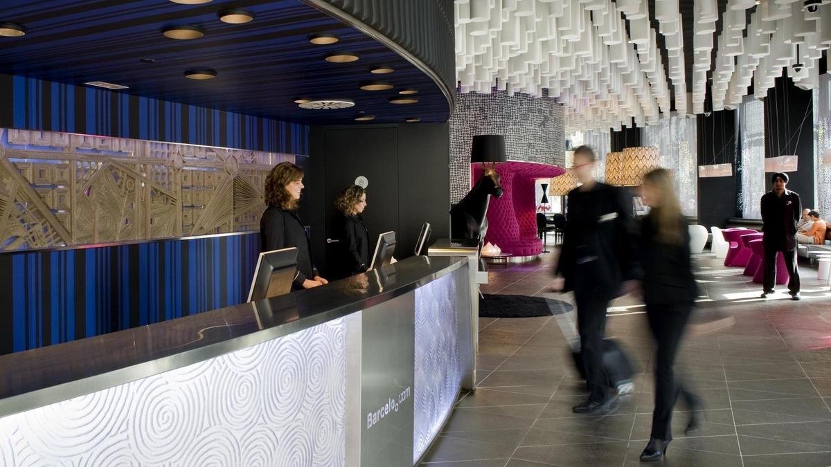 How to avoid scams and frauds when booking vacation accommodations