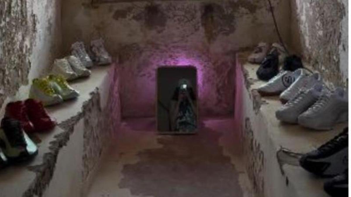 Police dismantle a private Nike event in a protected defense tower in Ibiza