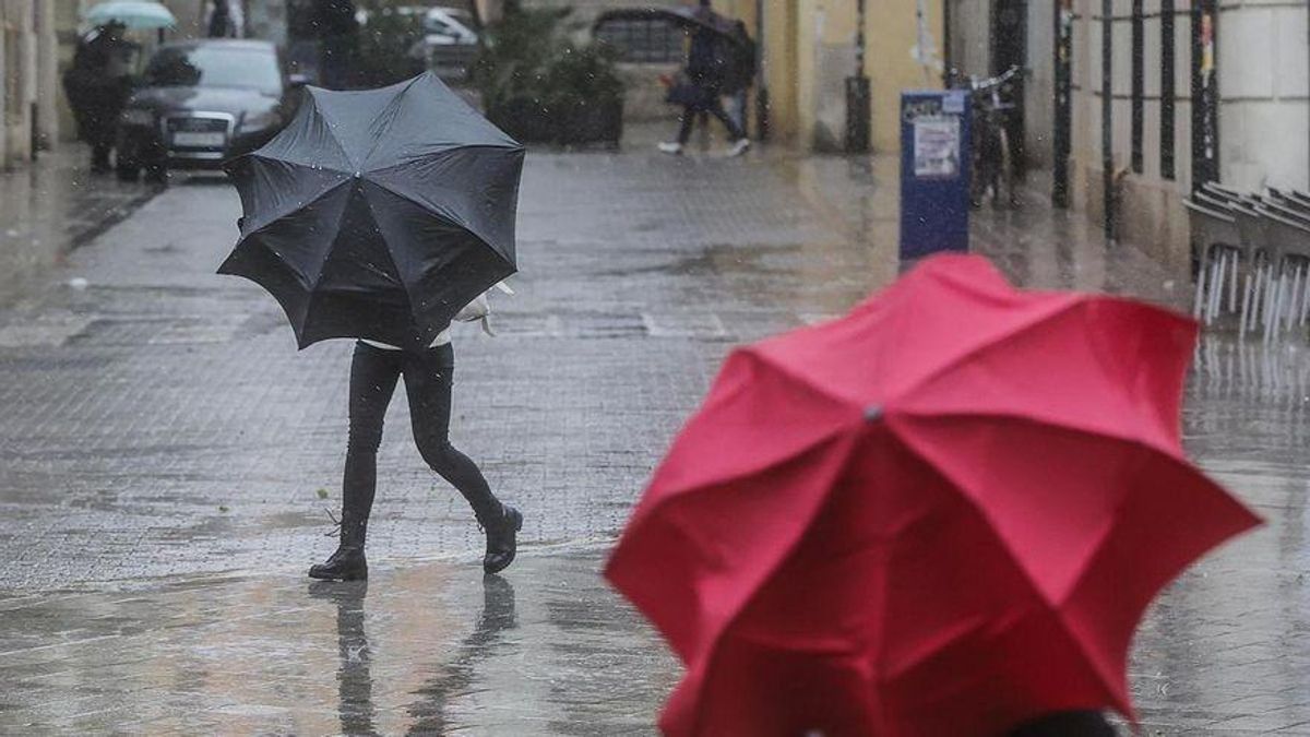 Aemet puts Ibiza on alert: heavy rains and strong wind gusts for Thursday