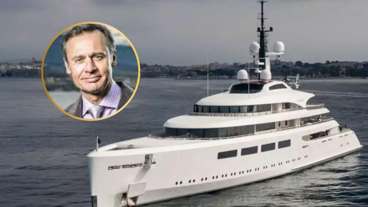 Vava II, the 150 million yacht that Swiss businessman Ernesto Bertarelli bought as a gift is in Ibiza